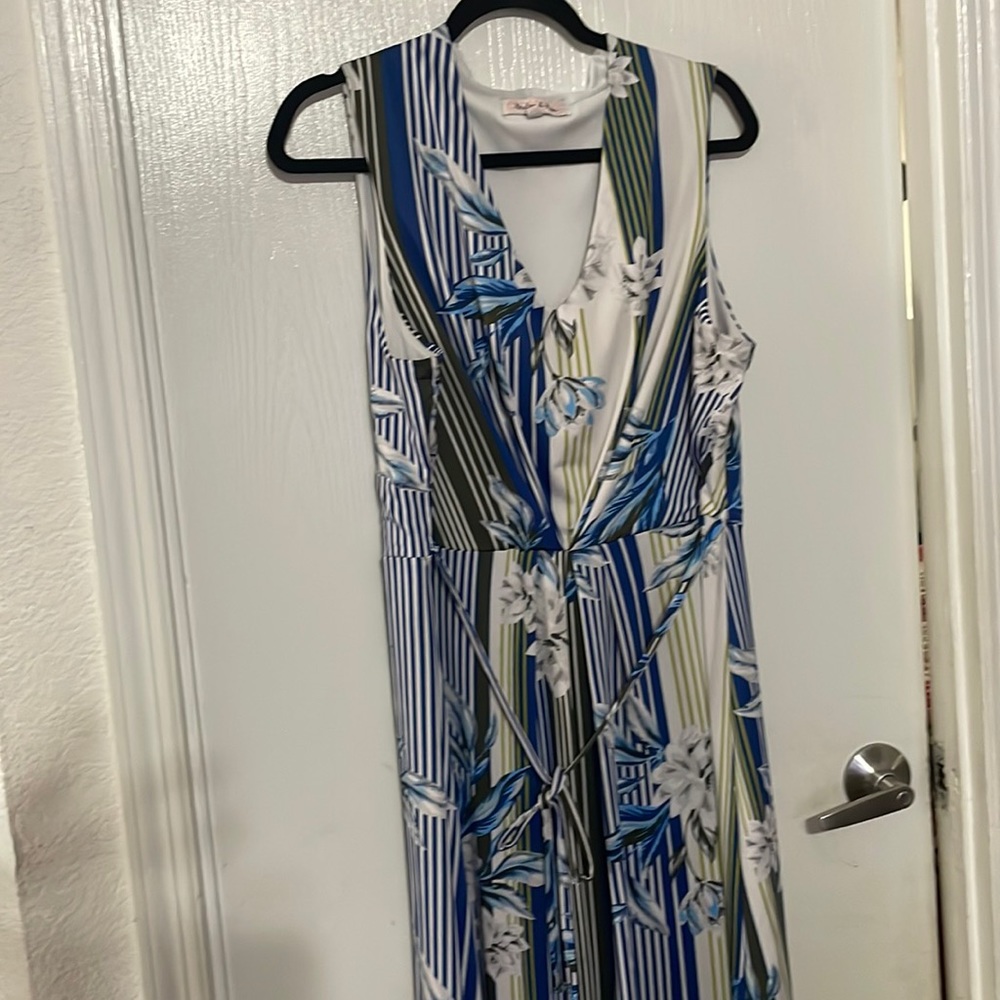 Very nice dress size xl